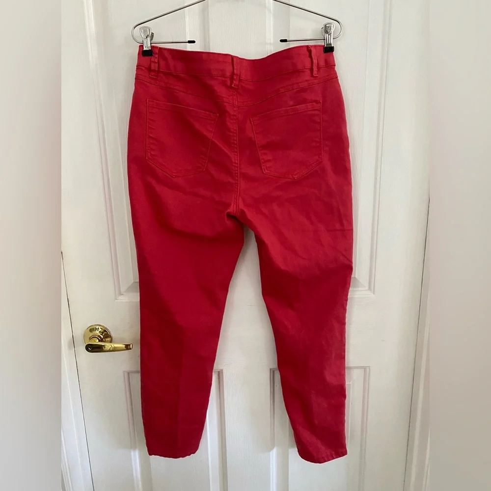 ARTISAN NY Women's Red Jeans - Picture 4 of 11